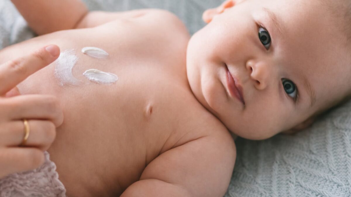 βρεφική επιδερμίδα από τον ήλιο;